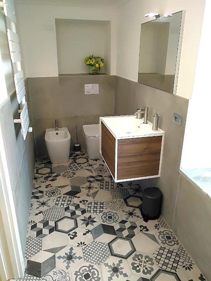 B&B "Madama Granet" Borgo San Dalmazzo Exteriör bild