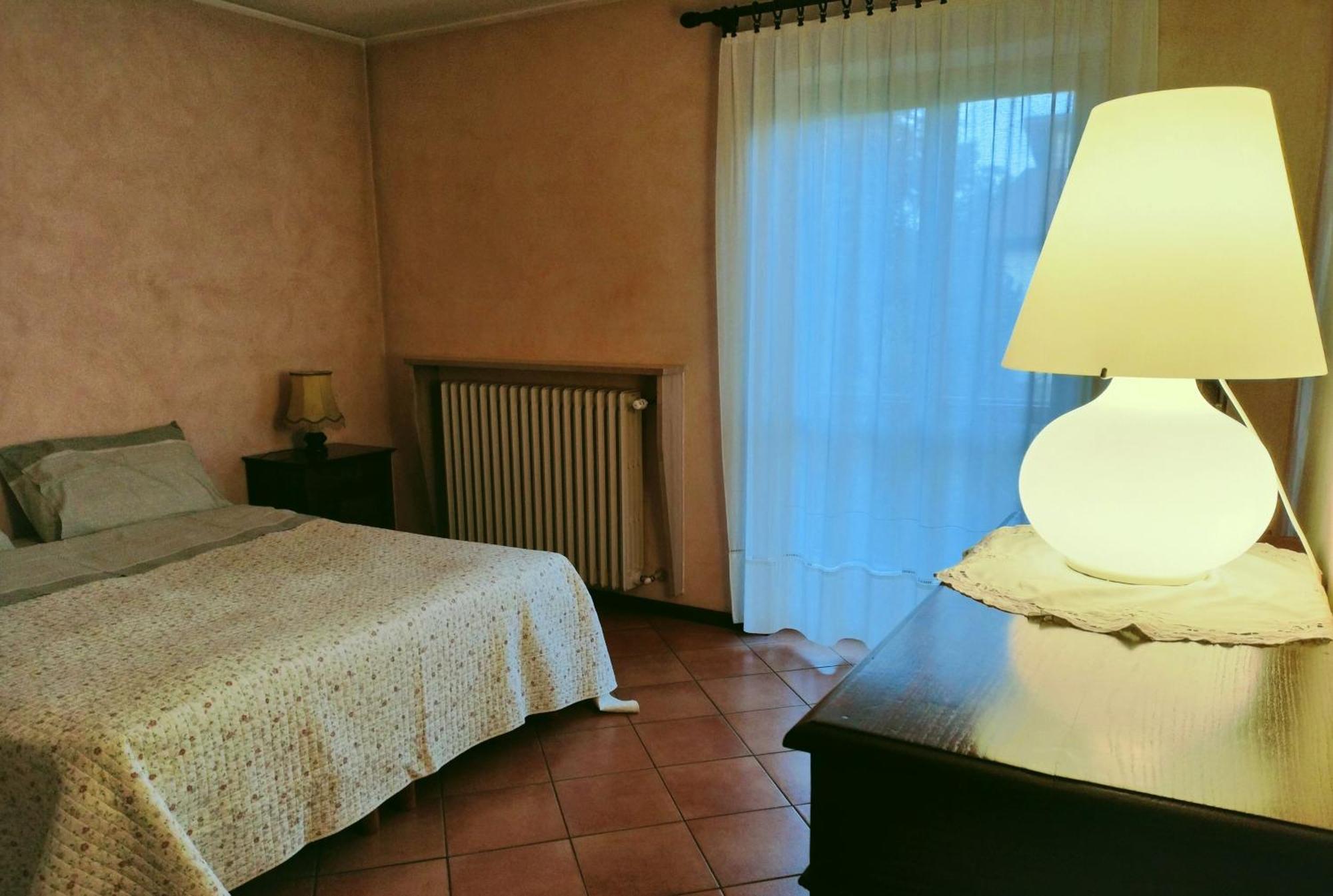 B&B "Madama Granet" Borgo San Dalmazzo Exteriör bild