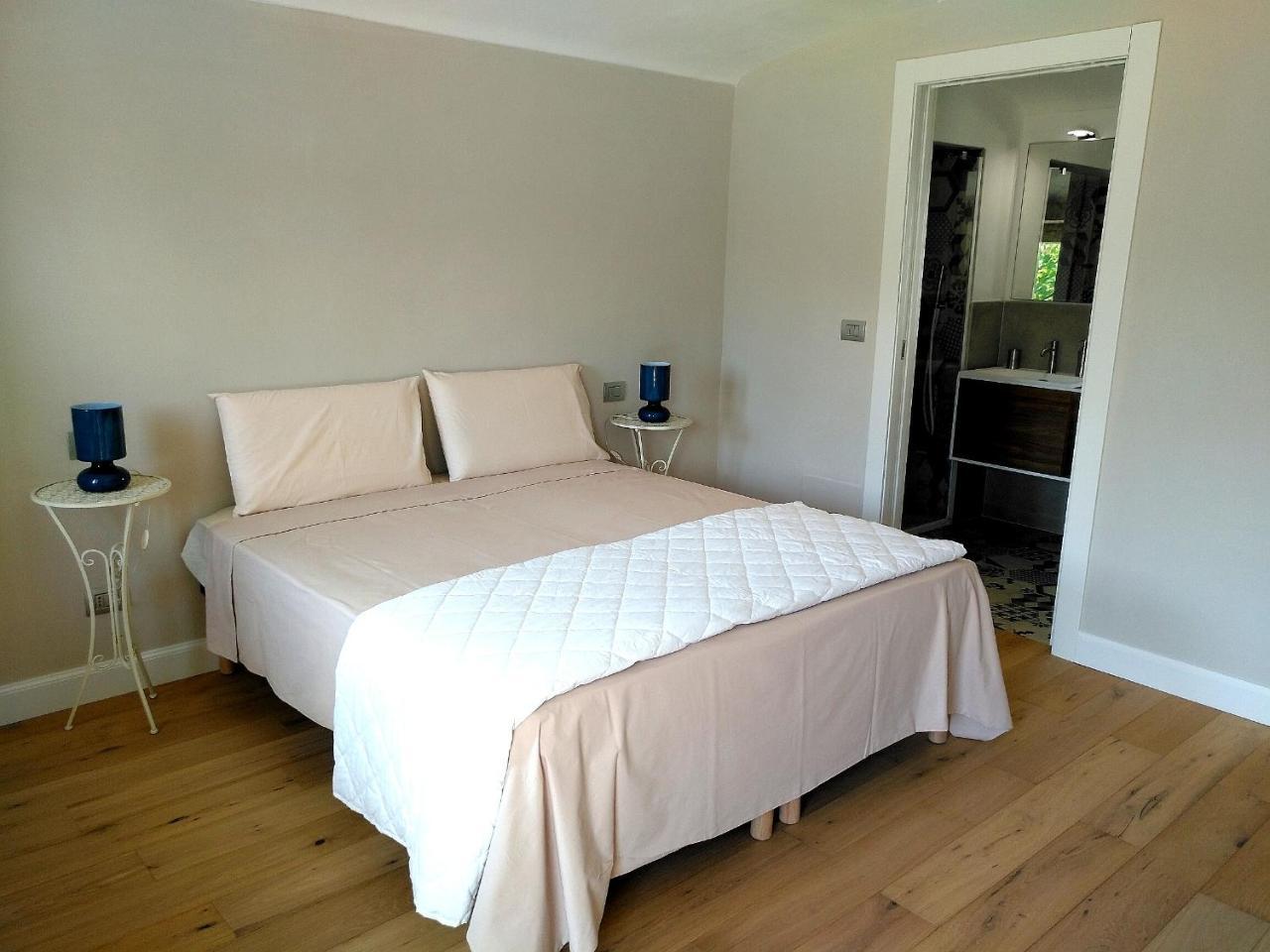 B&B "Madama Granet" Borgo San Dalmazzo Exteriör bild