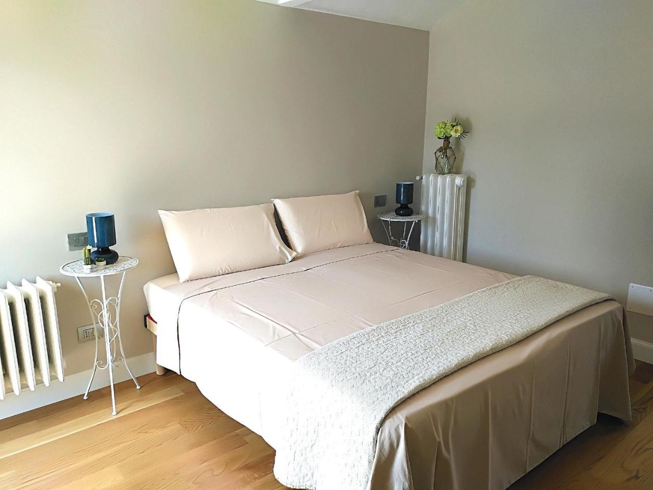 B&B "Madama Granet" Borgo San Dalmazzo Exteriör bild