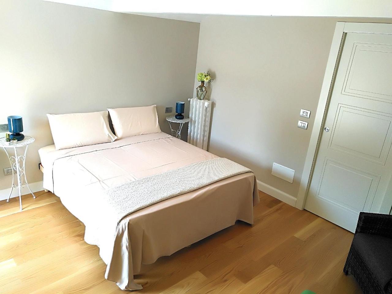 B&B "Madama Granet" Borgo San Dalmazzo Exteriör bild